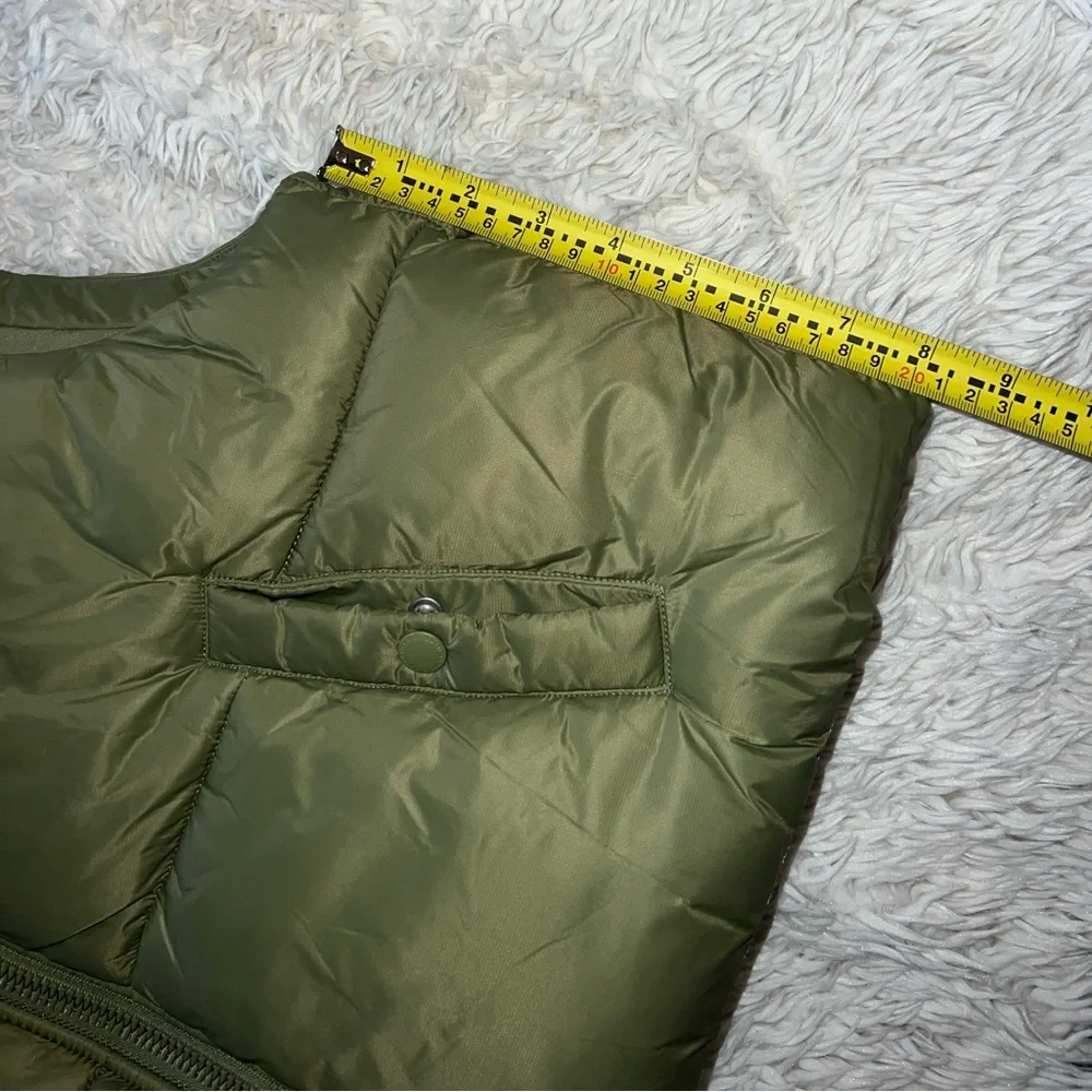 NWT Cropped Olive Green American Eagle Vest - Picture 5 of 7